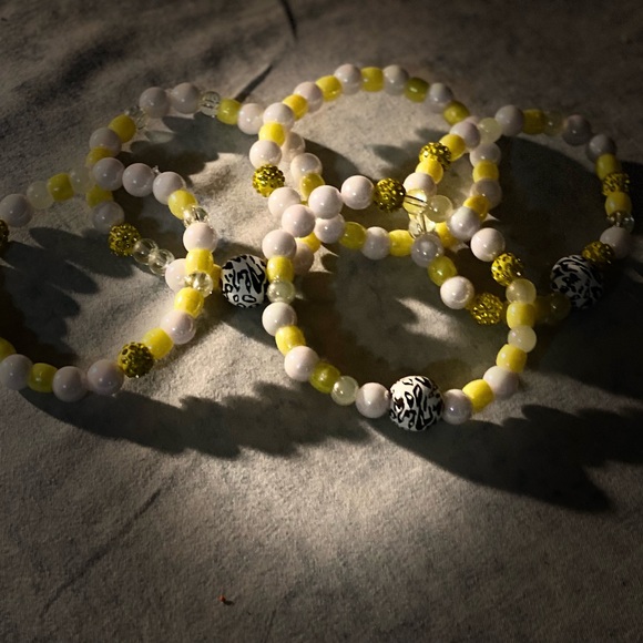 Yellow Journee - Picture 5 of 5